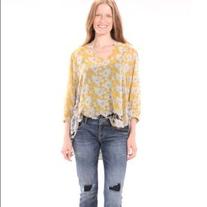 CAbi Spring 2020 Gather Blouse size medium